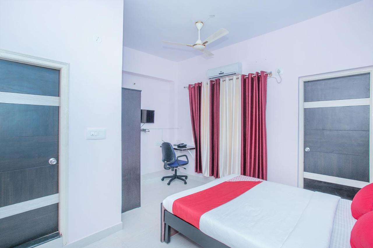 Oyo 24069 Flagship Aaira Inn Bangalore Exterior foto